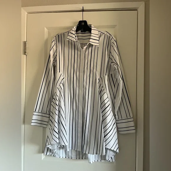 Donna Karan Black and White Striped Button Down Shirt - Picture 2 of 4